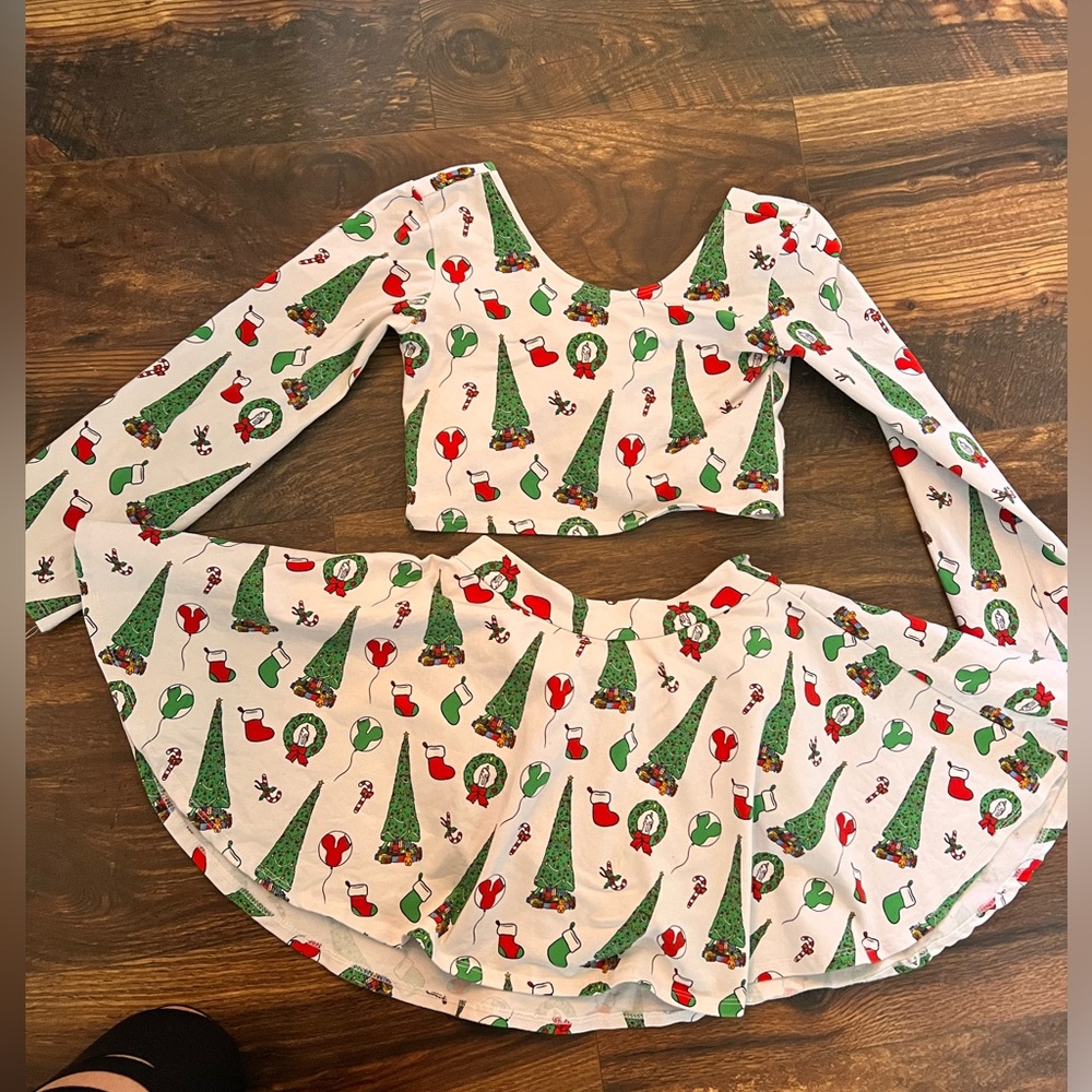 Spoiled and Flashy two piece skort set. Disney Christmas size 13/ 14 EUC